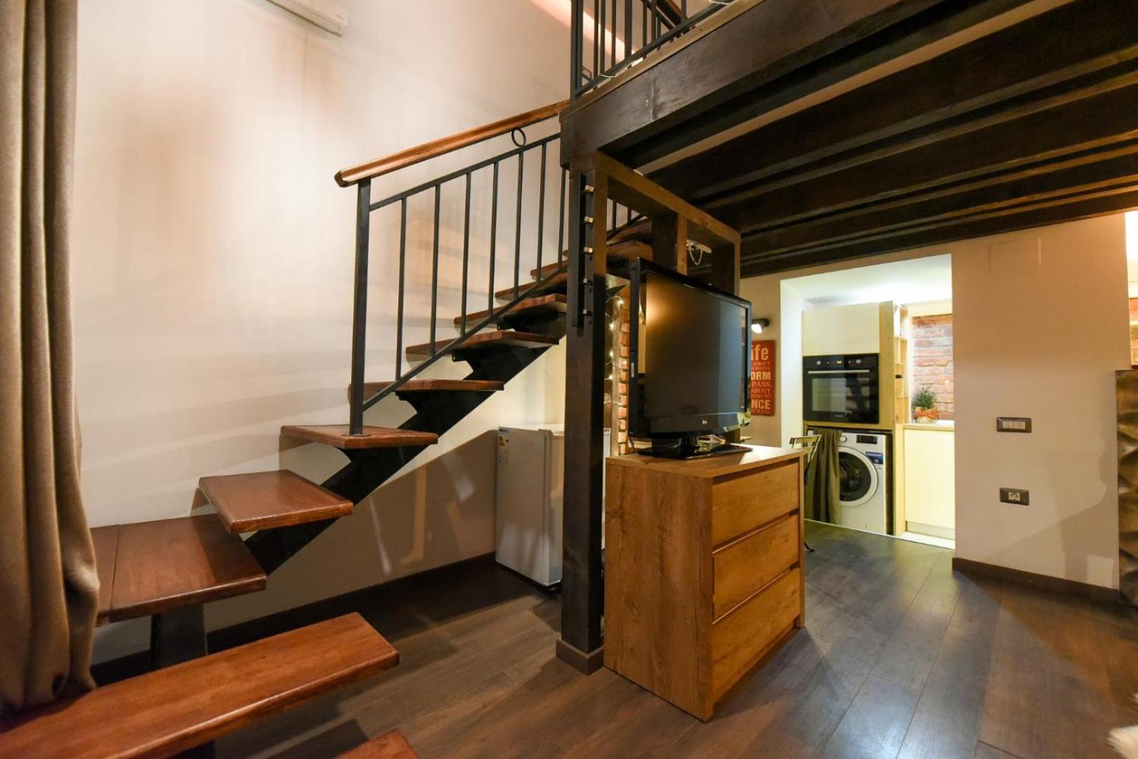 Central Comfort - Duplex-Style Studios On Regina Elisabeta Bucharest Exterior photo