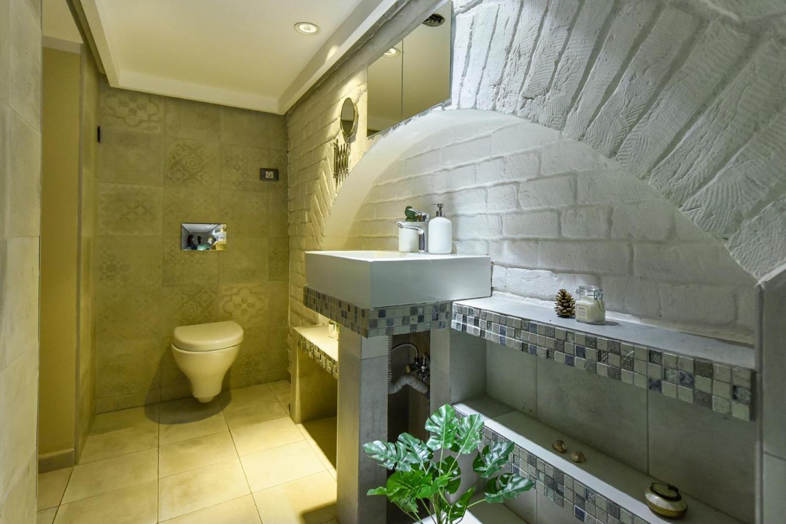 Central Comfort - Duplex-Style Studios On Regina Elisabeta Bucharest Room photo