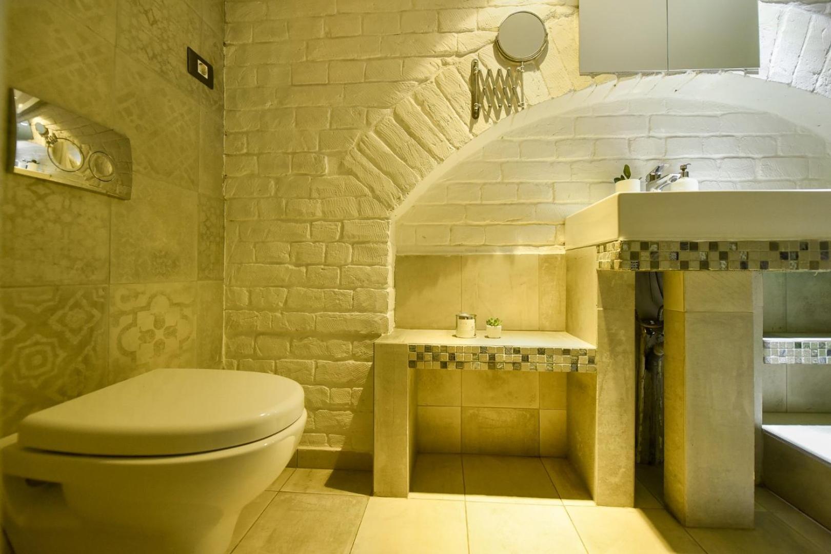Central Comfort - Duplex-Style Studios On Regina Elisabeta Bucharest Room photo