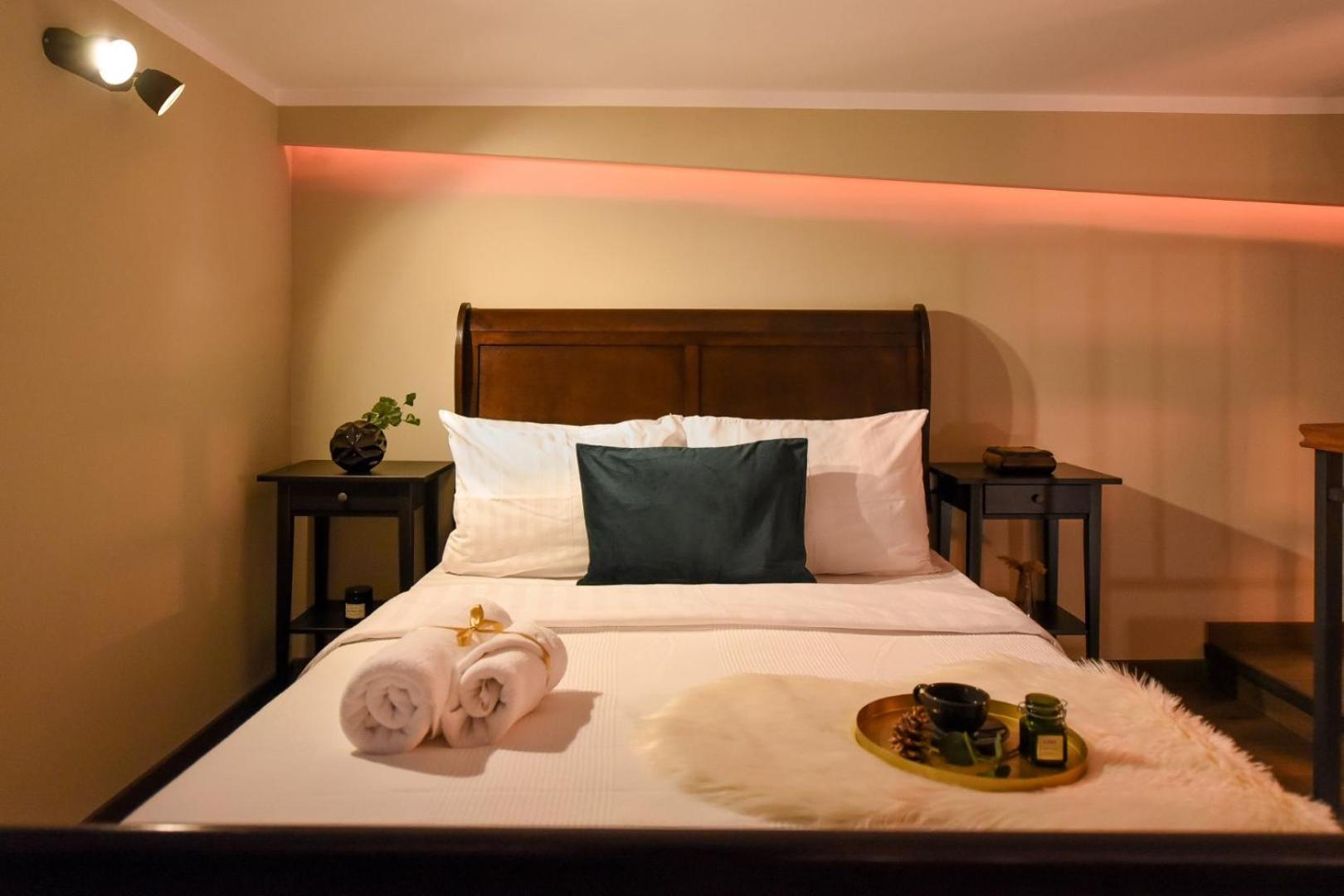Central Comfort - Duplex-Style Studios On Regina Elisabeta Bucharest Room photo