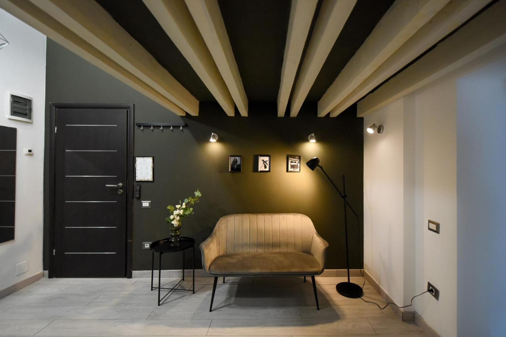Central Comfort - Duplex-Style Studios On Regina Elisabeta Bucharest Exterior photo