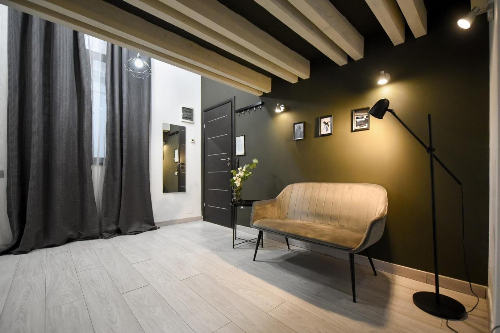 Central Comfort - Duplex-Style Studios On Regina Elisabeta Bucharest Room photo